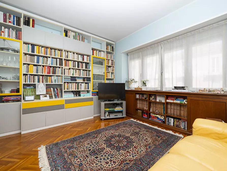 Immagine 4 di Appartamento in vendita  in Corso Quintino Sella 134 a Torino