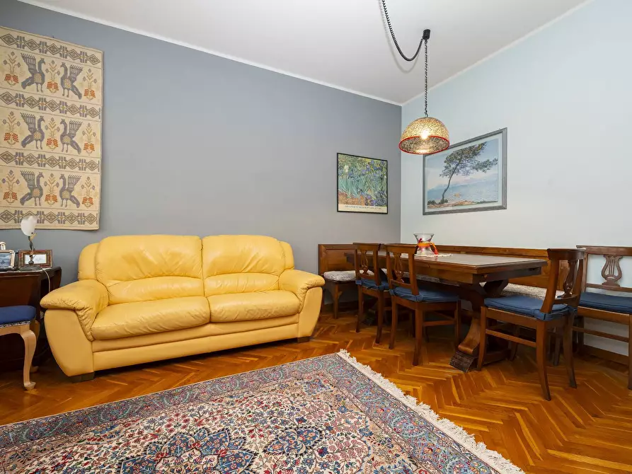 Immagine 35 di Appartamento in vendita  in Corso Quintino Sella 134 a Torino