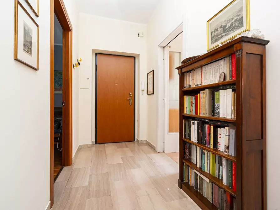 Immagine 11 di Appartamento in vendita  in Corso Quintino Sella 134 a Torino