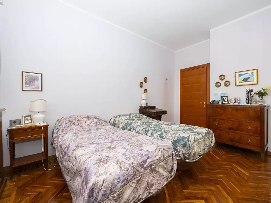 Immagine 18 di Appartamento in vendita  in Corso Quintino Sella 134 a Torino