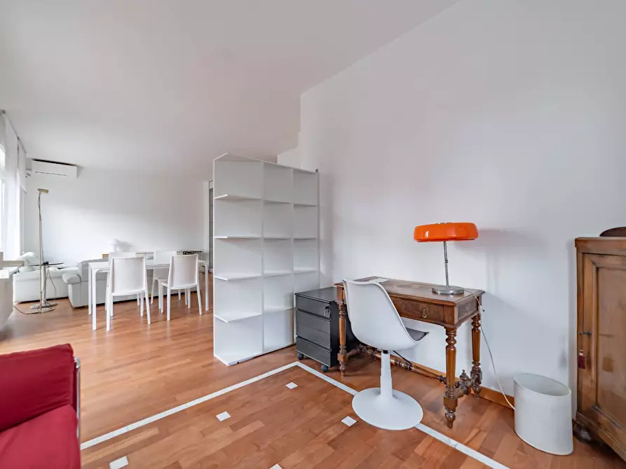 Immagine 6 di Appartamento in affitto  in Via Antonio Smareglia 1 a Milano