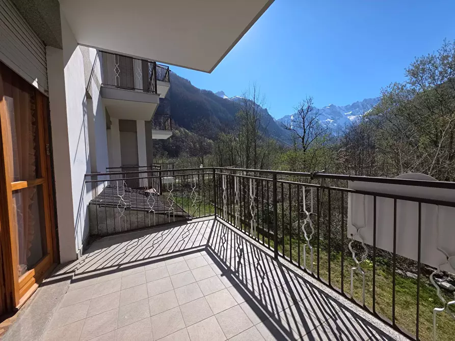 Immagine 13 di Appartamento in vendita  in SP33 10 a Ala Di Stura