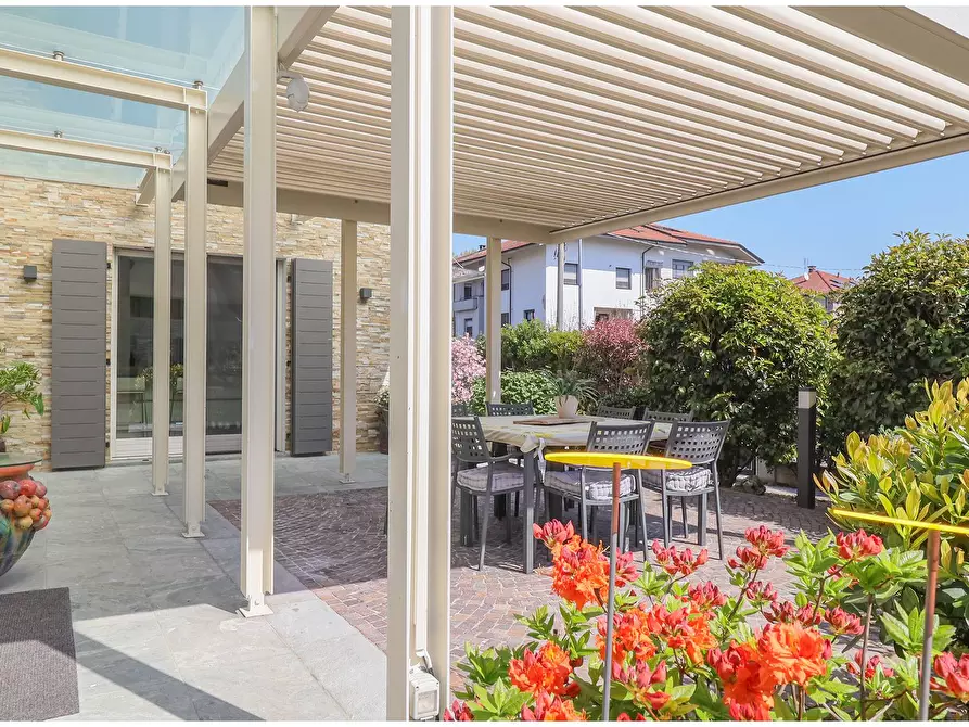 Immagine 1 di Villa in vendita  in Via Sant'Anna 13 a Rivarolo Canavese