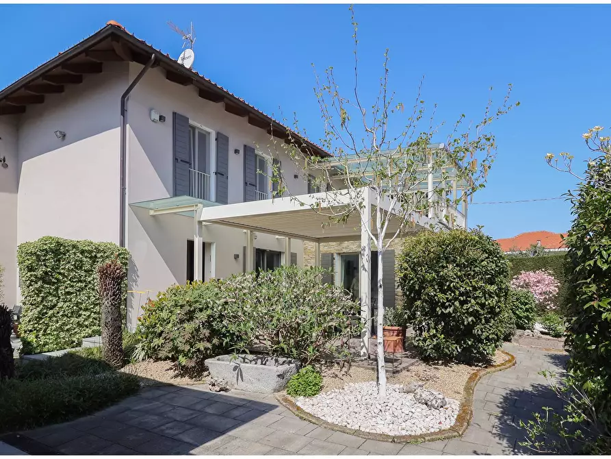 Immagine 2 di Villa in vendita  in Via Sant'Anna 13 a Rivarolo Canavese