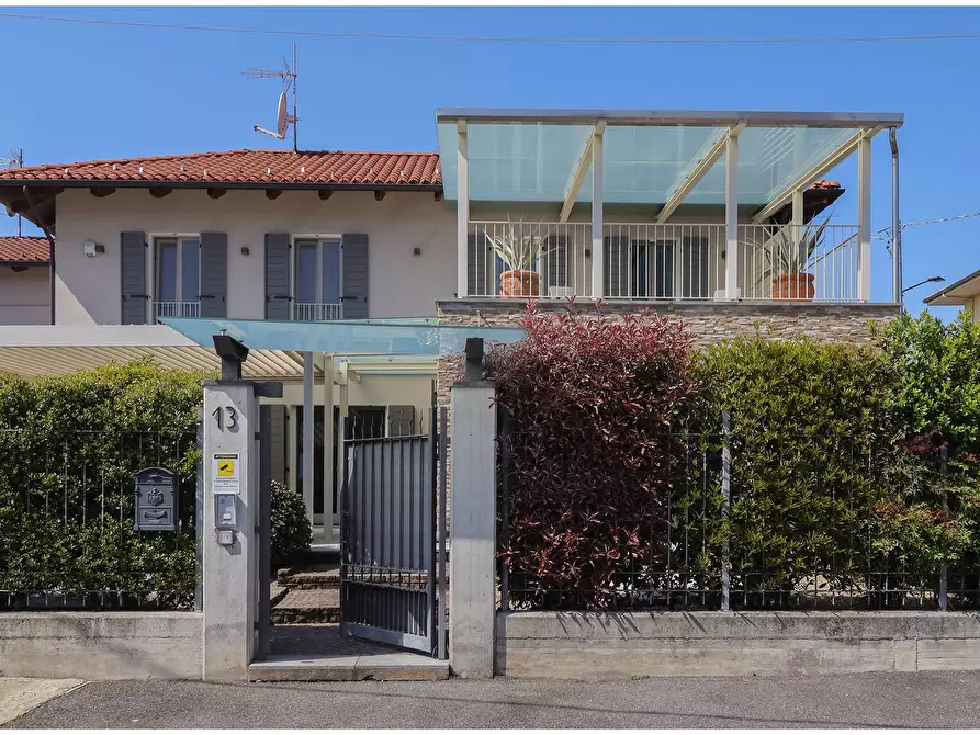 Immagine 36 di Villa in vendita  in Via Sant'Anna 13 a Rivarolo Canavese