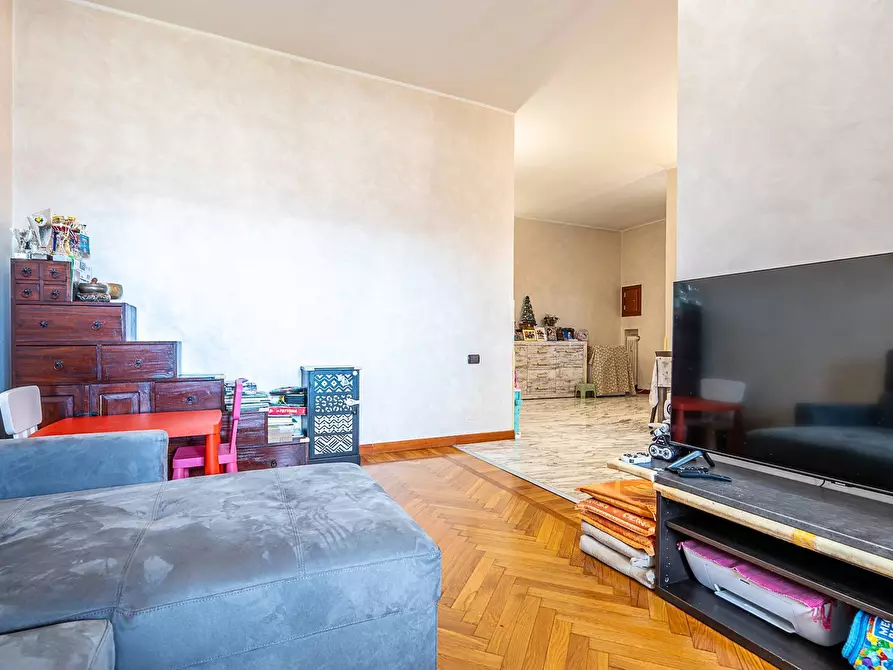 Immagine 10 di Appartamento in vendita  in Corso Giulio Cesare 261 a Torino