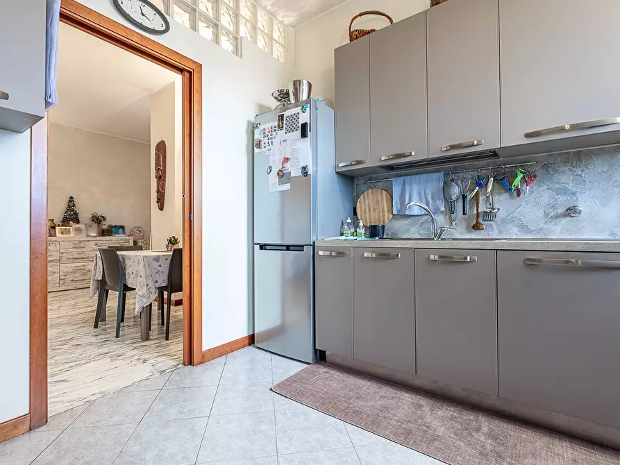 Immagine 12 di Appartamento in vendita  in Corso Giulio Cesare 261 a Torino