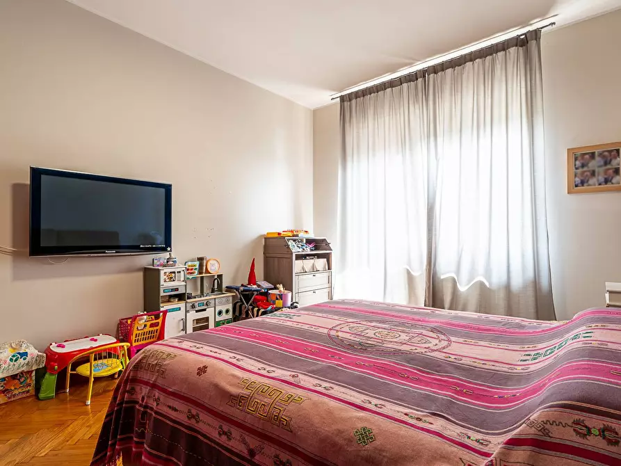 Immagine 17 di Appartamento in vendita  in Corso Giulio Cesare 261 a Torino