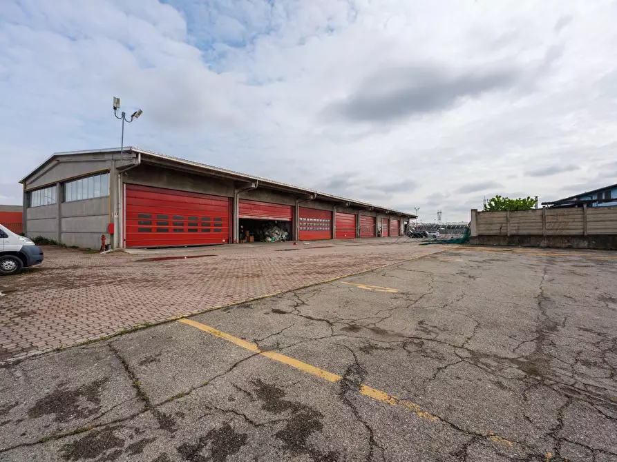 Immagine 6 di Capannone industriale in affitto  in Strada Carpice a Moncalieri