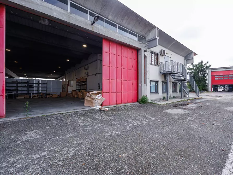 Immagine 26 di Capannone industriale in affitto  in Strada Carpice a Moncalieri