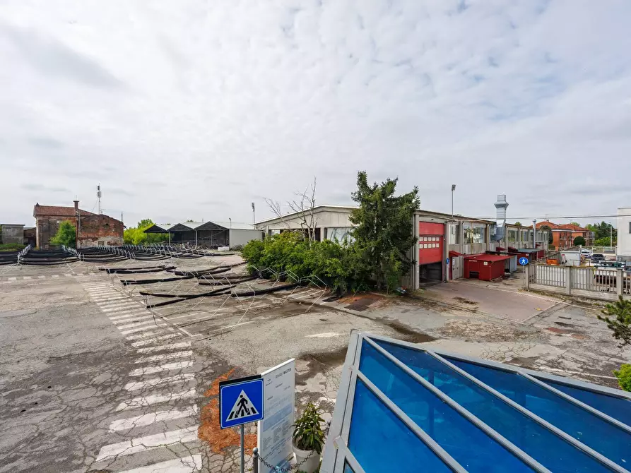 Immagine 47 di Capannone industriale in affitto  in Strada Carpice a Moncalieri