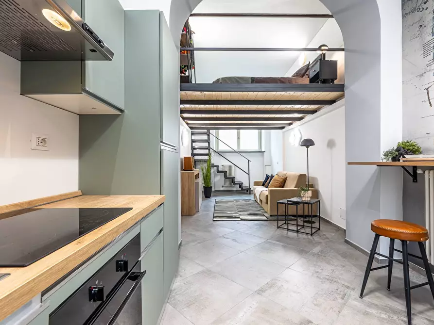 Immagine 1 di Loft/Open space in vendita  in Via Vincenzo Bellini 6 a Torino