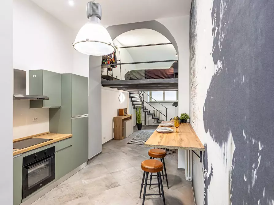 Immagine 3 di Loft/Open space in vendita  in Via Vincenzo Bellini 6 a Torino