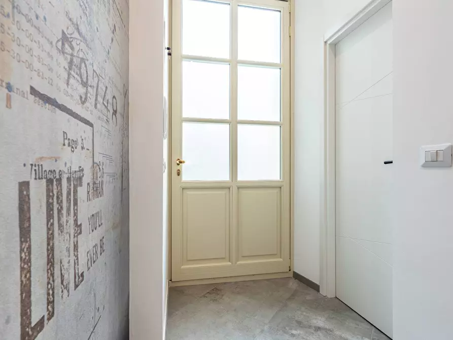 Immagine 12 di Loft/Open space in vendita  in Via Vincenzo Bellini 6 a Torino