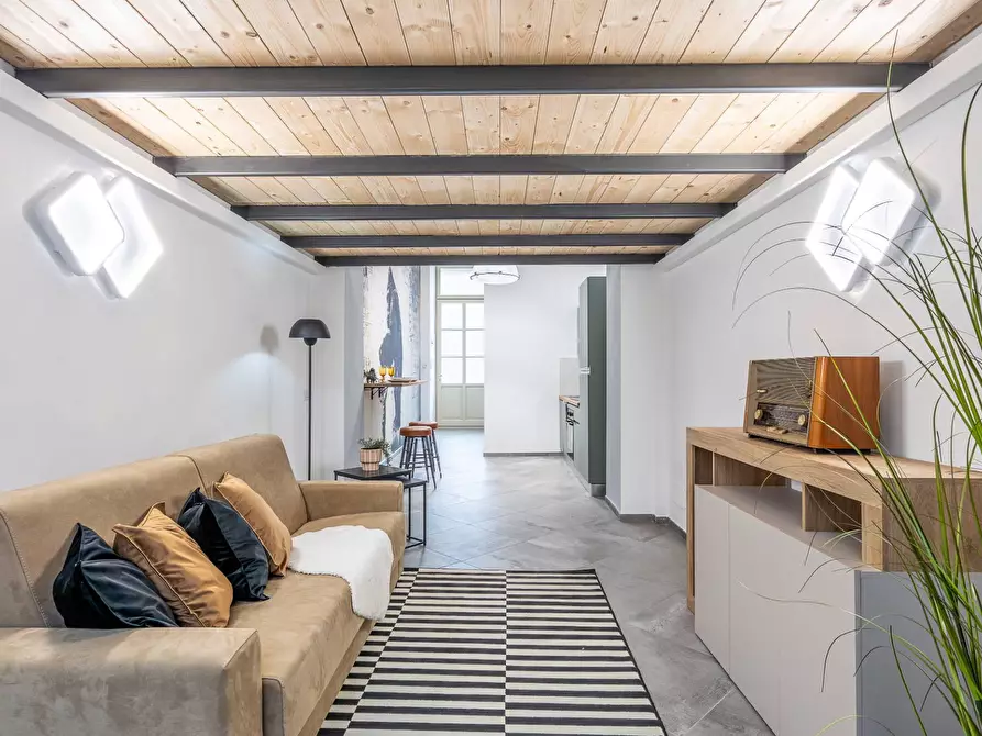 Immagine 17 di Loft/Open space in vendita  in Via Vincenzo Bellini 6 a Torino