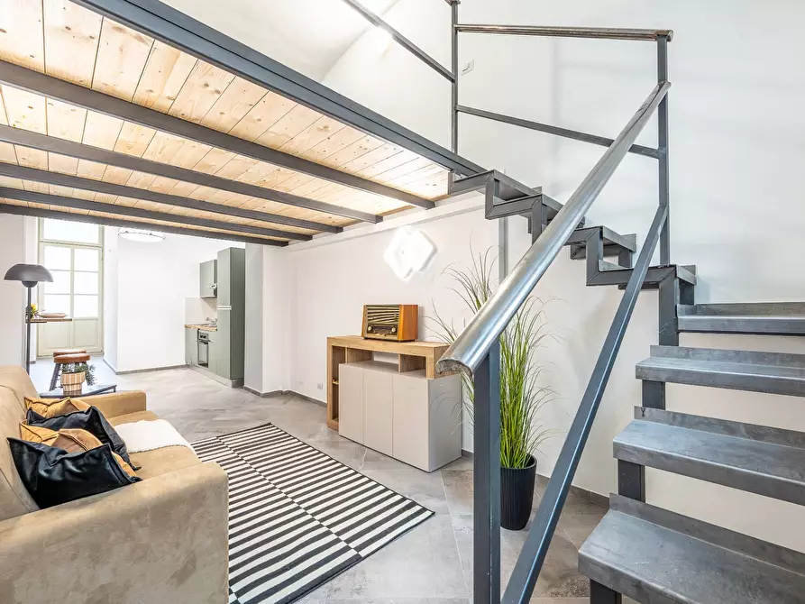 Immagine 18 di Loft/Open space in vendita  in Via Vincenzo Bellini 6 a Torino