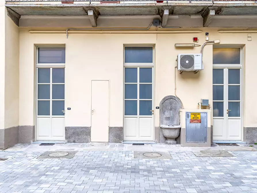 Immagine 32 di Loft/Open space in vendita  in Via Vincenzo Bellini 6 a Torino