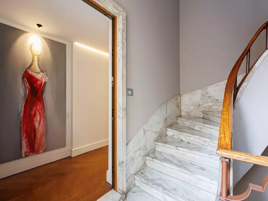 Immagine 12 di Appartamento in affitto  in Via Roma 305 a Torino
