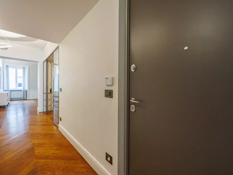 Immagine 10 di Appartamento in affitto  in Via Roma 305 a Torino