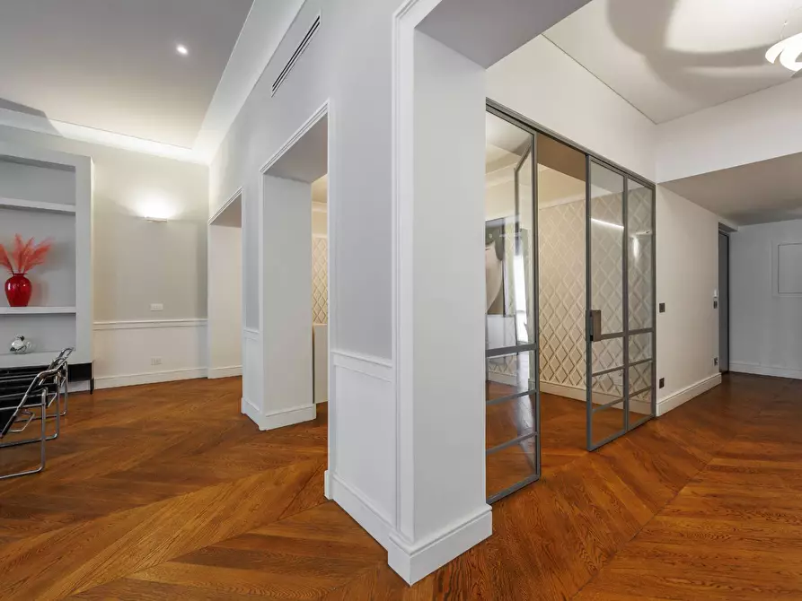 Immagine 9 di Appartamento in affitto  in Via Roma 305 a Torino