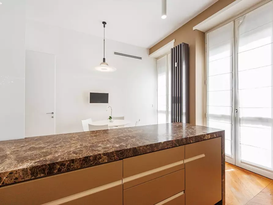 Immagine 18 di Appartamento in affitto  in Via Roma 305 a Torino