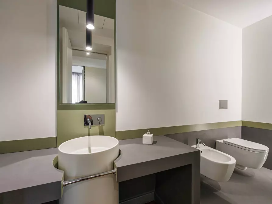 Immagine 28 di Appartamento in affitto  in Via Roma 305 a Torino