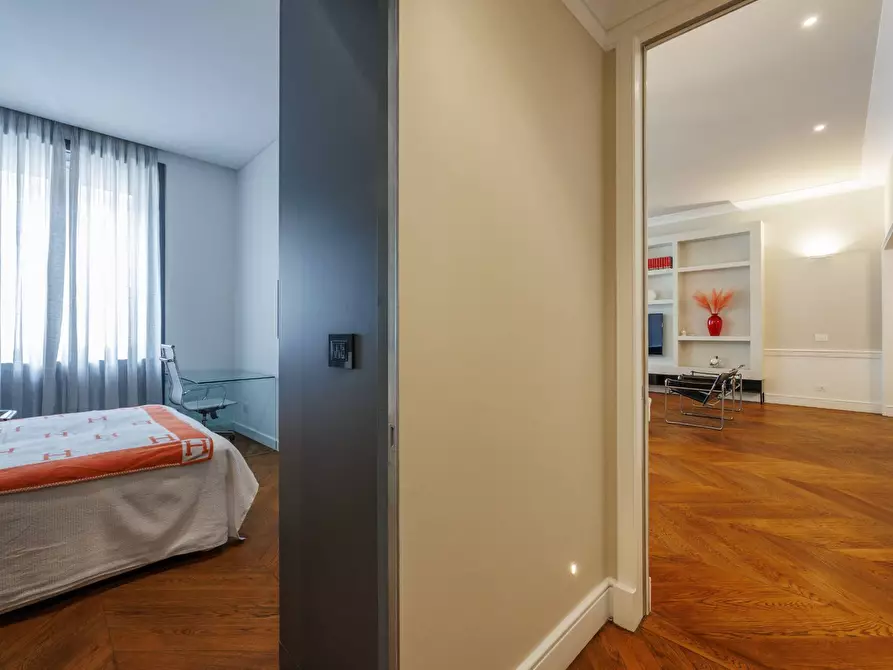 Immagine 24 di Appartamento in affitto  in Via Roma 305 a Torino
