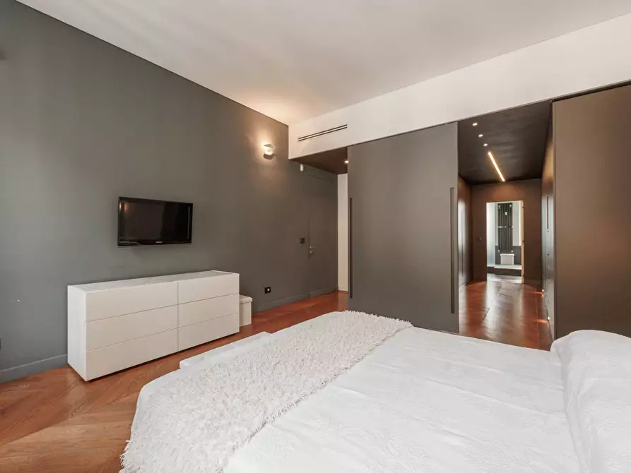 Immagine 34 di Appartamento in affitto  in Via Roma 305 a Torino