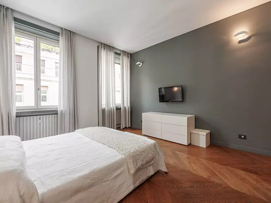 Immagine 35 di Appartamento in affitto  in Via Roma 305 a Torino