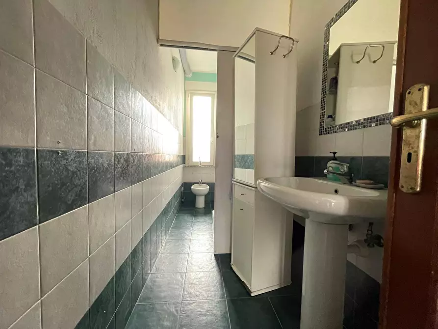 Immagine 12 di Appartamento in vendita  in Via Crevacuore 45 a Torino