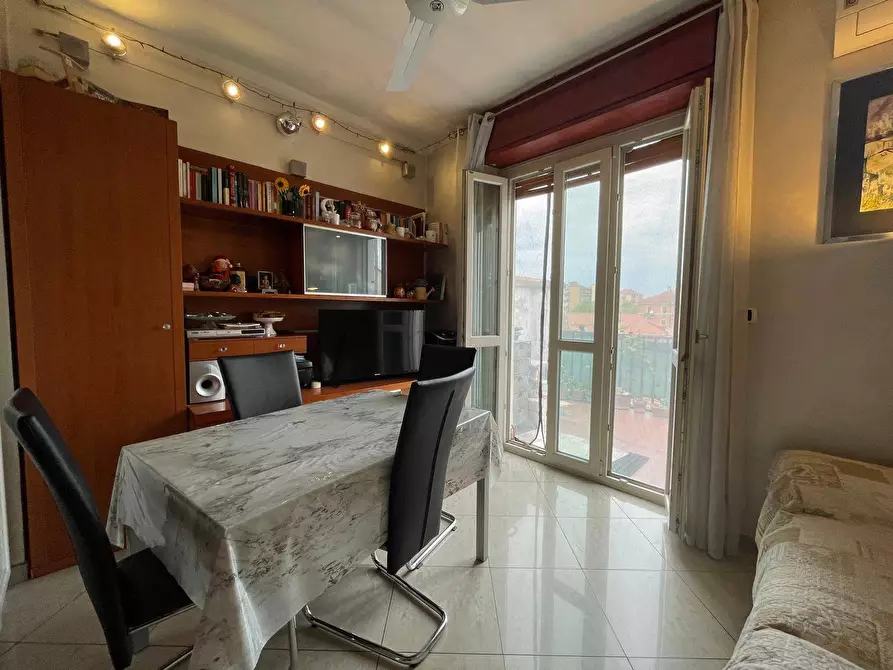 Immagine 3 di Appartamento in vendita  in Via Crevacuore 45 a Torino