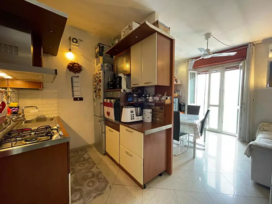 Immagine 5 di Appartamento in vendita  in Via Crevacuore 45 a Torino