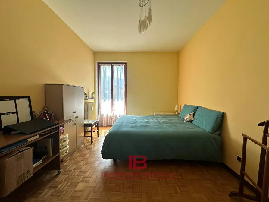 Immagine 11 di Appartamento in vendita  in Piazza Papa Giovanni 4 a Dronero
