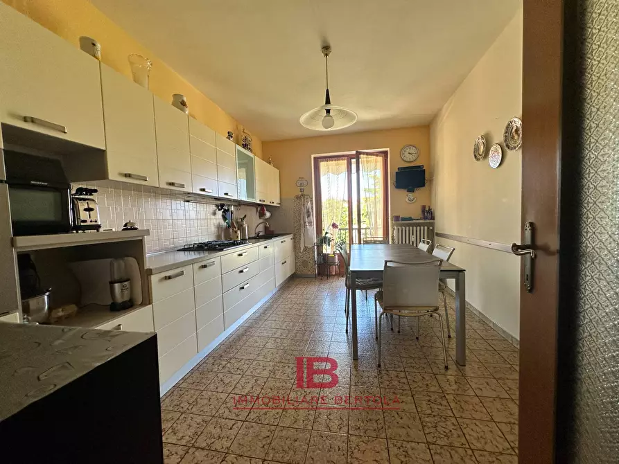 Immagine 9 di Appartamento in vendita  in Piazza Papa Giovanni 4 a Dronero