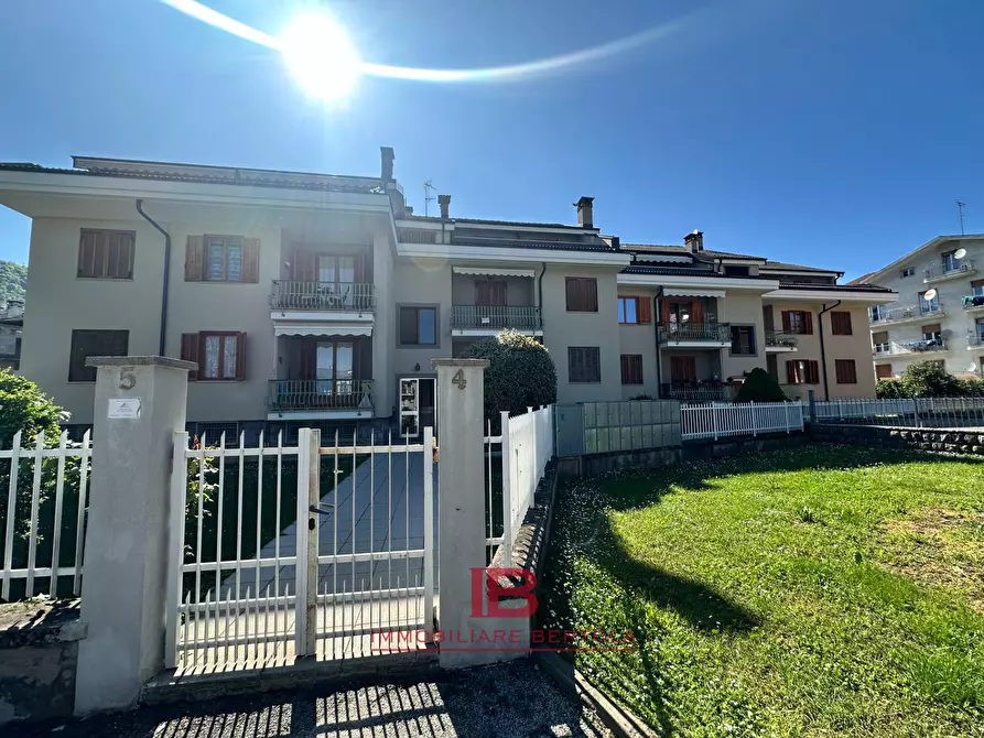 Immagine 27 di Appartamento in vendita  in Piazza Papa Giovanni 4 a Dronero