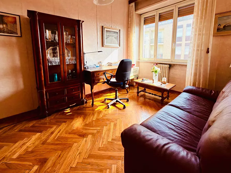 Immagine 1 di Appartamento in vendita  in Via Tunisi 122 a Torino