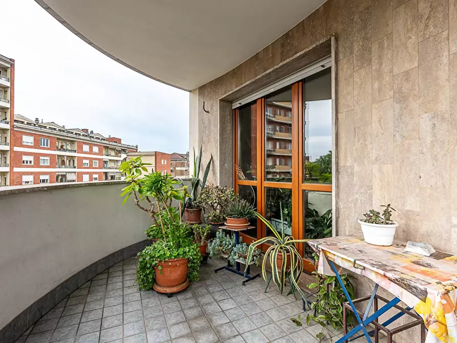 Immagine 29 di Appartamento in vendita  in Corso Giulio Cesare 67 a Torino