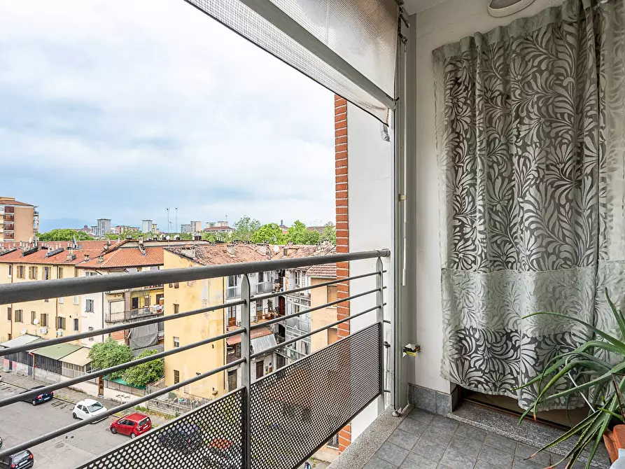Immagine 34 di Appartamento in vendita  in Corso Giulio Cesare 67 a Torino