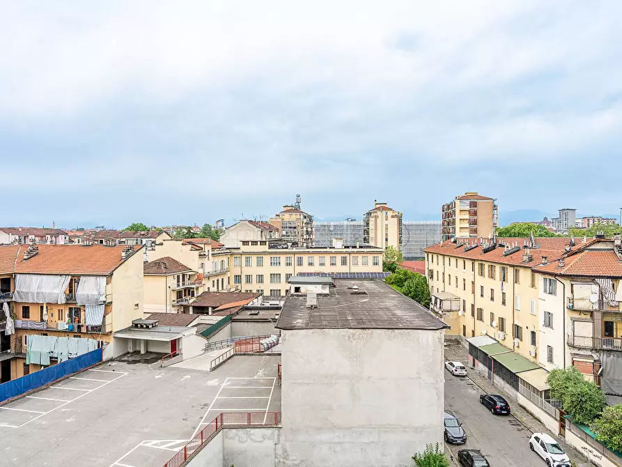 Immagine 35 di Appartamento in vendita  in Corso Giulio Cesare 67 a Torino