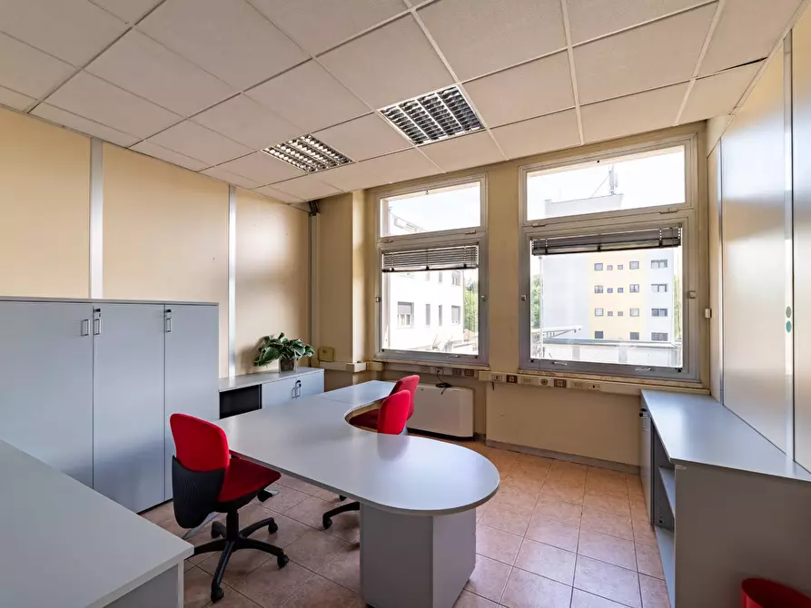 Immagine 17 di Ufficio in affitto  in Via Zante a Milano