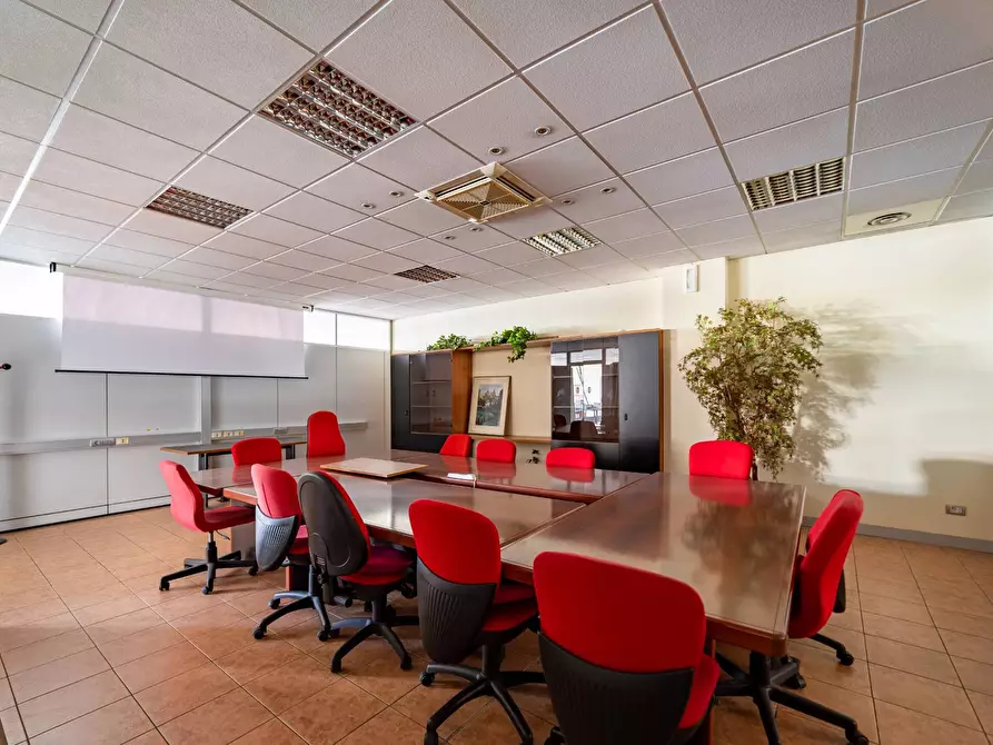 Immagine 26 di Ufficio in affitto  in Via Zante a Milano