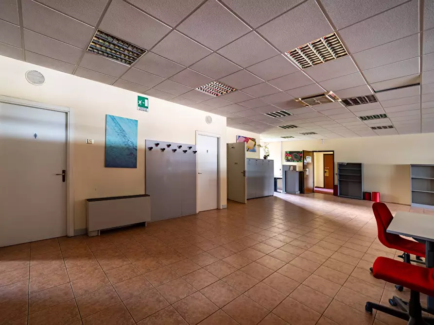 Immagine 27 di Ufficio in affitto  in Via Zante a Milano