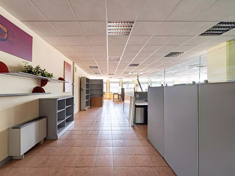Immagine 29 di Ufficio in affitto  in Via Zante a Milano