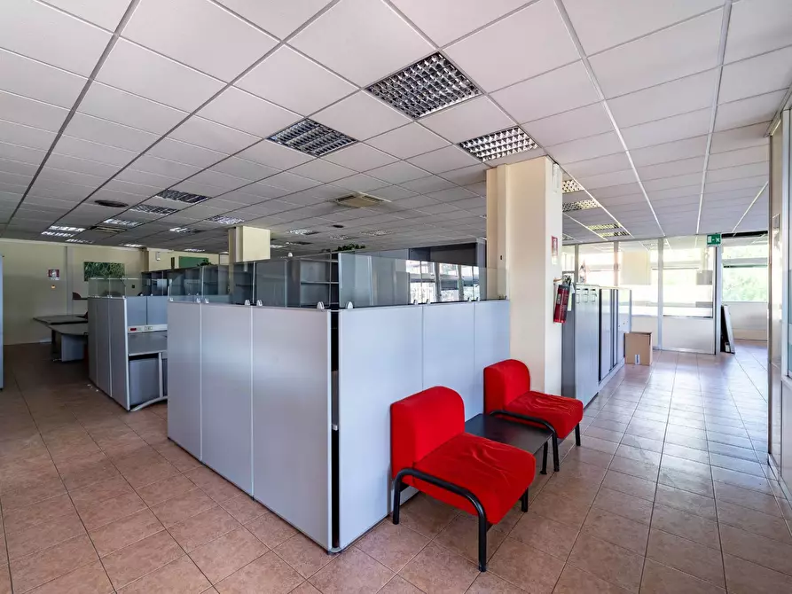 Immagine 10 di Ufficio in affitto  in Via Zante a Milano