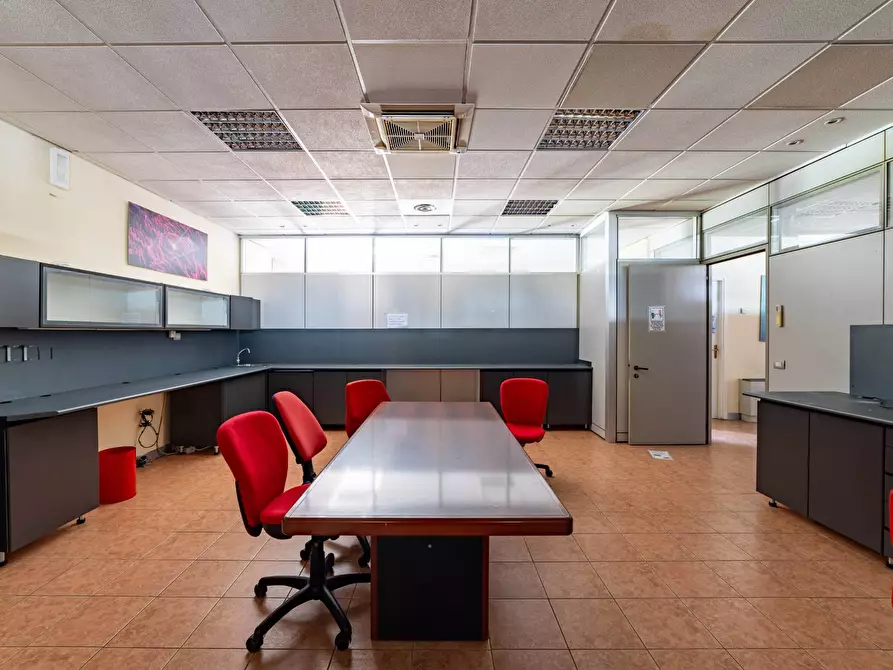 Immagine 34 di Ufficio in affitto  in Via Zante a Milano