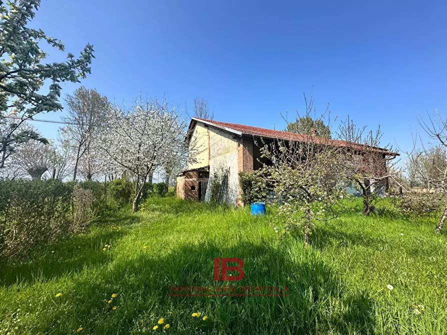 Immagine 1 di Casa indipendente in vendita  in Via Zumaglia 5 a Cuneo