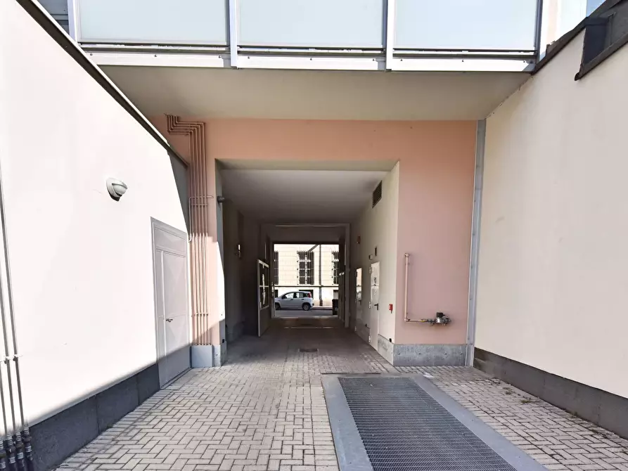 Immagine 8 di Box auto in vendita  in Via Giuseppe Giacosa 28 a Torino