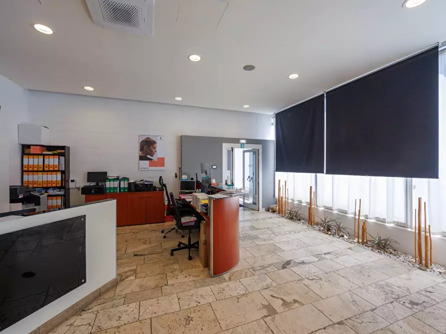 Immagine 6 di Ufficio in affitto  in Via Guglielmo Reiss Romoli a Torino