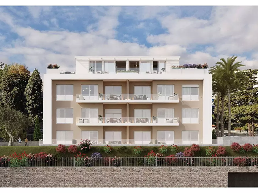 Immagine 9 di Appartamento in vendita  in VIALE CARDUCCI SNC a San Remo