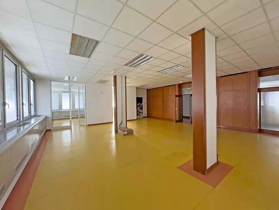 Immagine 10 di Ufficio in affitto  in Corso Roma 17 a Moncalieri